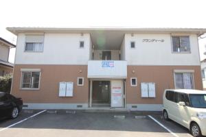 波島２丁目14-6の賃貸(アパート・マンション)