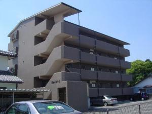 神宮東３丁目9-38の賃貸(アパート・マンション)