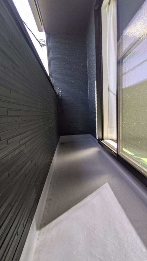 2階主寝室バルコニー