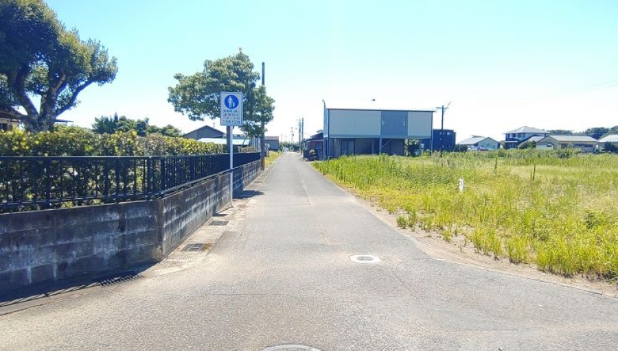 物件から東方面を望む