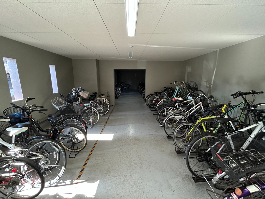 【駐輪場】敷地内駐輪スペースがあり、十分なスペースを確保しています!