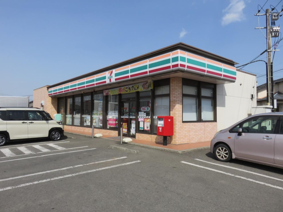 セブンイレブン宮崎芳士店(距離383m/徒歩5分)