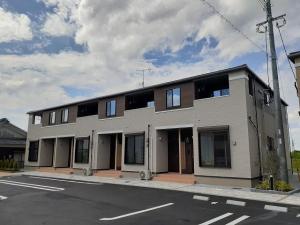 大字熊野10081-1の賃貸(アパート・マンション)