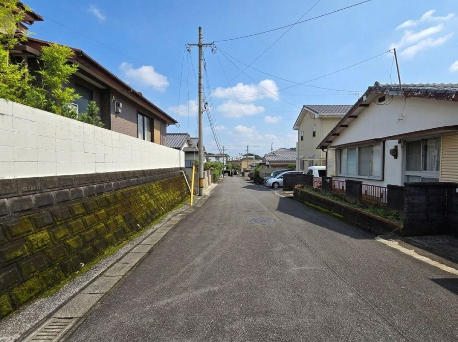西側道路