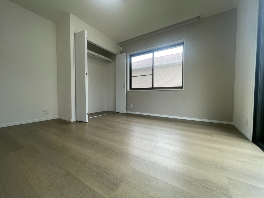 クローゼット付きのお部屋です。